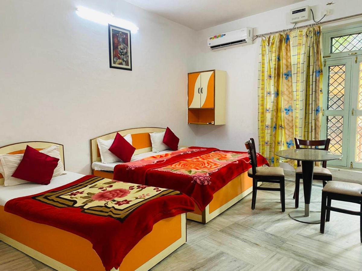 Hotel Surya Laxman Jhula Rishīkesh Extérieur photo