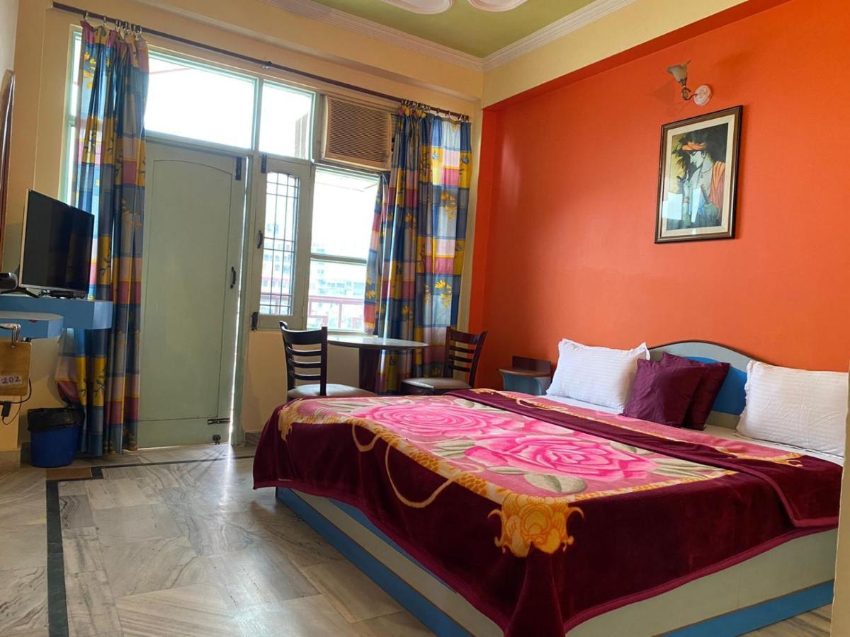 Hotel Surya Laxman Jhula Rishīkesh Extérieur photo