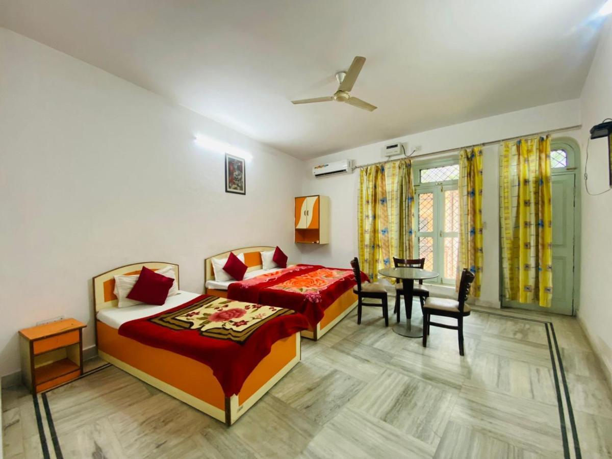 Hotel Surya Laxman Jhula Rishīkesh Extérieur photo