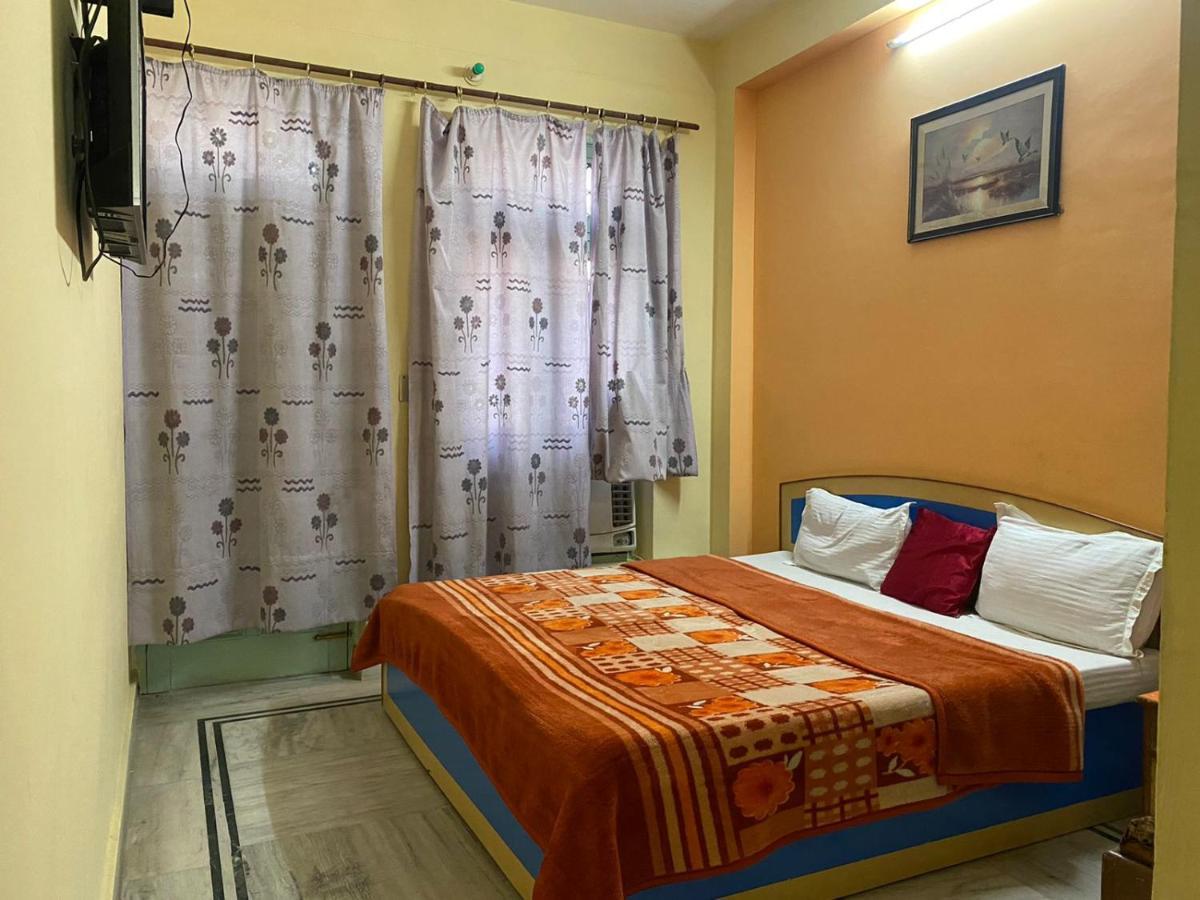 Hotel Surya Laxman Jhula Rishīkesh Extérieur photo